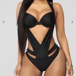 Brand new swim wear never worn have more pics !